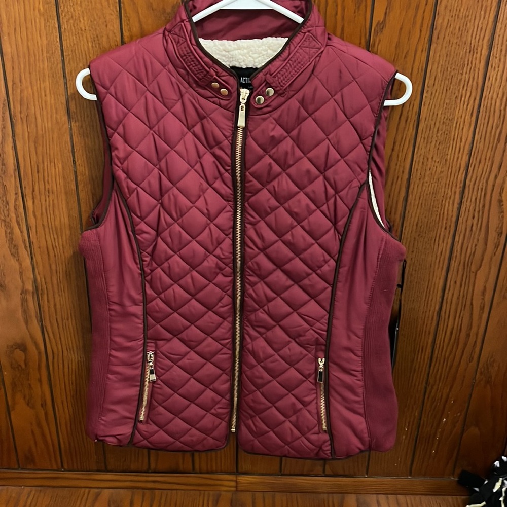 Womens burgundy trimmed in black size large nwt - Picture 13 of 14